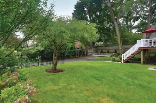 1326 Walnut St, Newton, MA 02461-1850