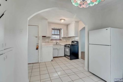 410 Davis Ave, Kearny NJ 07032-3510 exterior