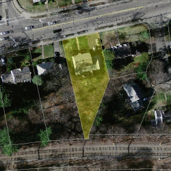 670 Beacon St, Newton MA 02459-1942 aerial view