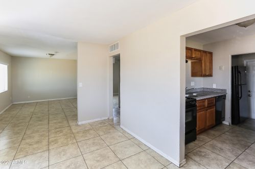 1848 38th Dr, Phoenix AZ  85009-2232 exterior