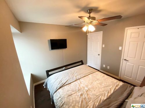 4825 Crestpoint Ln, Garland TX 75043-6514 exterior