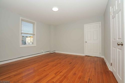 81 Devon St, Kearny NJ  07032-2320 exterior