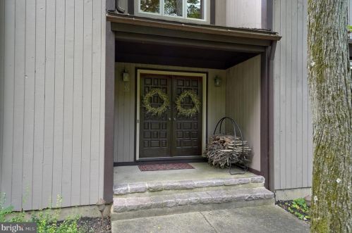 35 Woodlane Rd, Trenton NJ  08648-5543 exterior