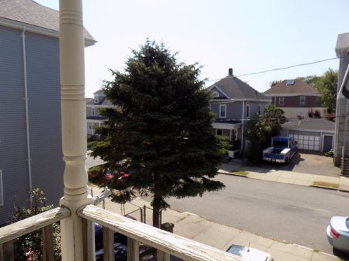 724 Brock Ave, New Bedford MA 02744-2356 exterior