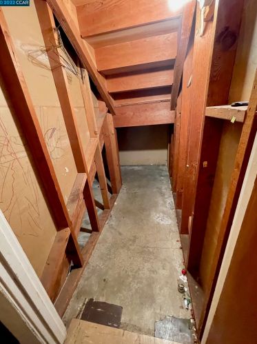 955 Burkhart Ave, San Leandro CA 94579-2031 exterior