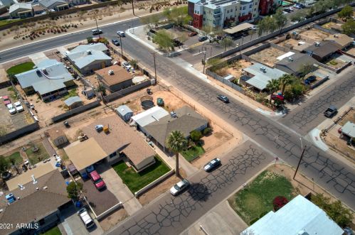 1831 Atlanta Ave, Phoenix AZ 85040-2620 exterior