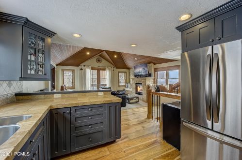 953 Park Ave, Park City UT 84060-5202 exterior