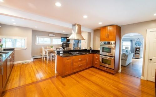 47 Alden St, Plymouth MA  02360-4514 exterior