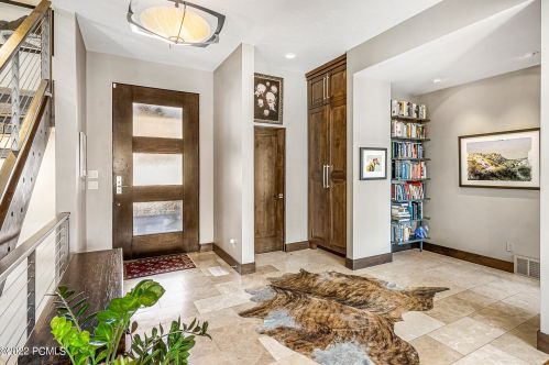 1995 Kidd Cir, Park City UT 84098-8512 exterior