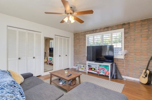 8039 6 Pl, Phoenix AZ 85024-1000 exterior