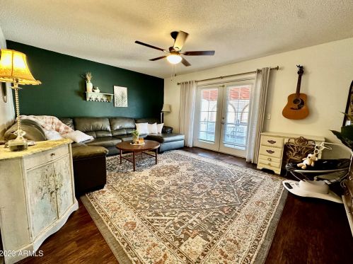 2908 Corrine Dr, Phoenix AZ 85029-1937 exterior