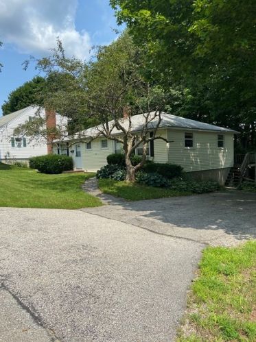 26 Scenic Dr, Worcester MA 01602-2224 exterior