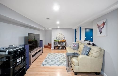 181 Floral St, Shrewsbury MA  01545-3246 exterior