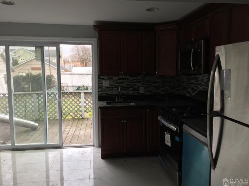 38 Leick Ave, Carteret NJ  07008-2838 exterior