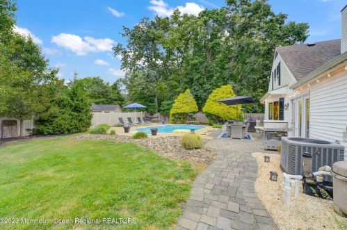 44 Buckingham Dr, Jackson Twp NJ 08527-2633 exterior