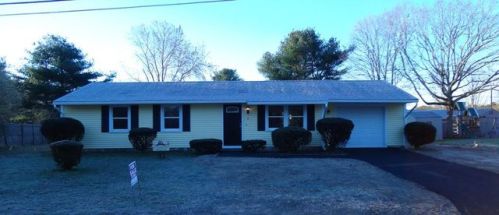 9 Daniel Rd, Wareham, MA 02571-1824