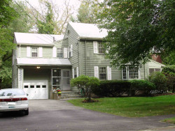 580 Quinobequin Rd, Newton, MA 02468-2130