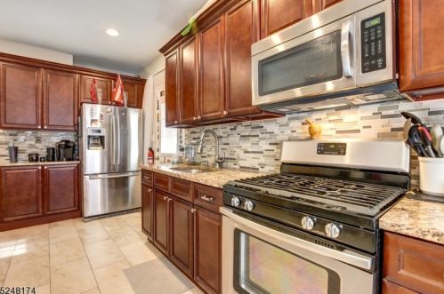 25 Mount Pleasant Ave, Belleville NJ  07109-2020 exterior