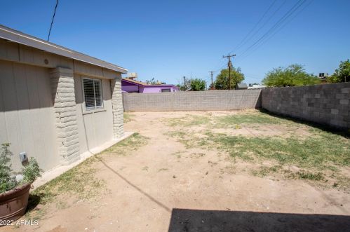 3117 65th Ave, Phoenix AZ 85033-5215 exterior