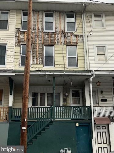 306 12th St, Primrose, PA 17901-2221