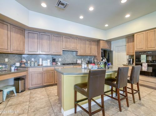 3033 50th St, Phoenix AZ 85008-1609 exterior