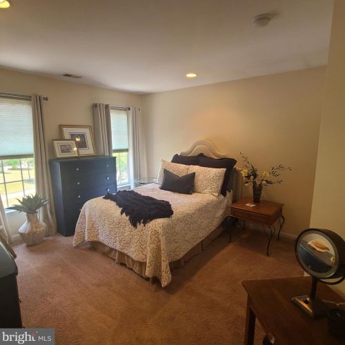 148 Burnet Cres, Trenton NJ 08691-4151 exterior