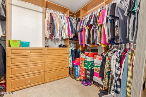 1004 Amberwood Dr, Phoenix AZ  85048-1937 exterior