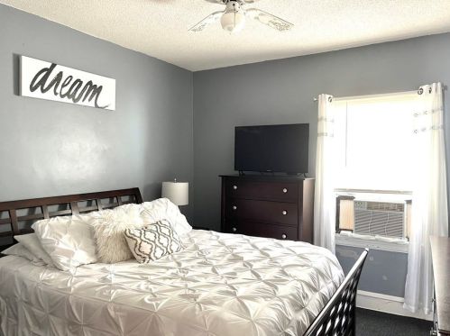 249 Griffin St, Fall River MA 02724-2735 exterior