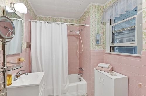 75 Bradford St, Everett MA 02149-1314 exterior