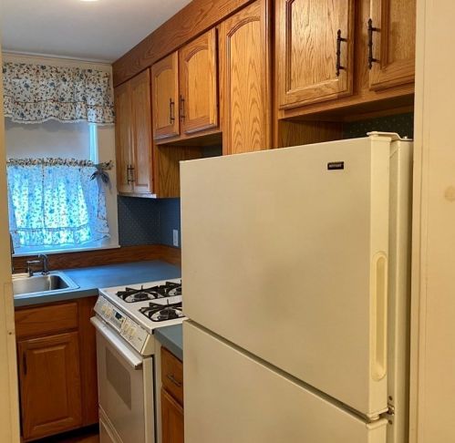 15 Woodland St, Lawrence MA 01841-2333 exterior