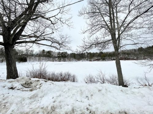 646 Pequoig Ave, Royalston MA 01331-1502 exterior