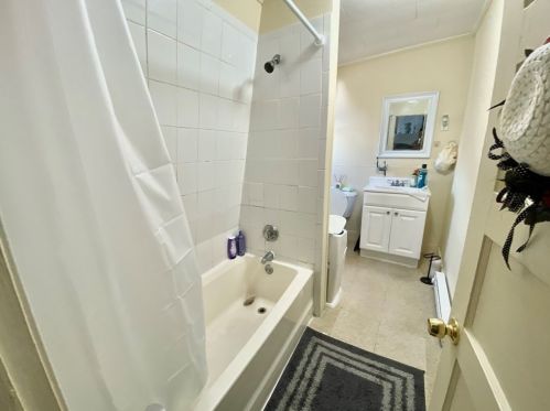 42 Summer St, Lawrence MA 01840-1718 exterior