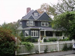 102 Windsor Rd, Newton, MA 02468-1118