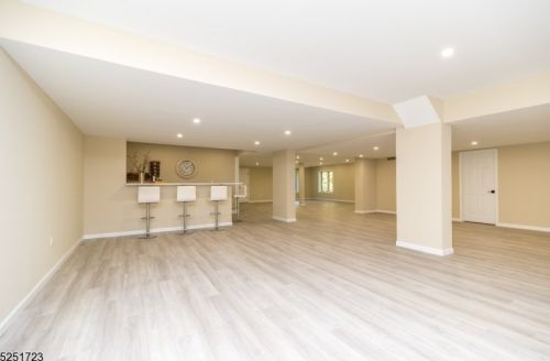 2 Kelsey Farm Rd, Milford NJ 08848-2164 exterior