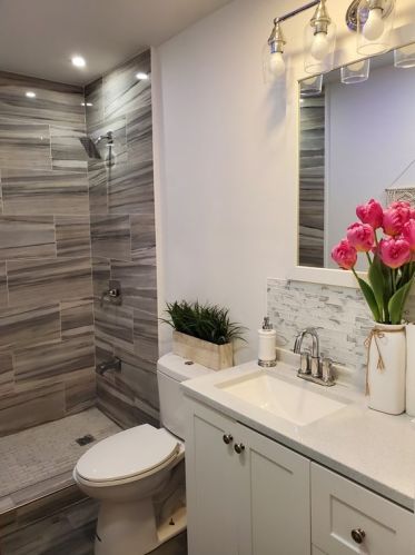 2 Avon St, Lawrence MA 01841-2632 exterior