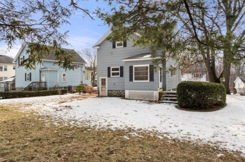 133 Malvern Rd, Worcester MA 01610-2258 exterior