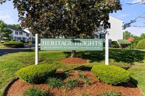 9 Christopher Dr, Methuen MA 01844-6557 exterior