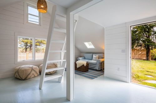 875 Orleans Rd, Chatham MA 02633-1977 exterior