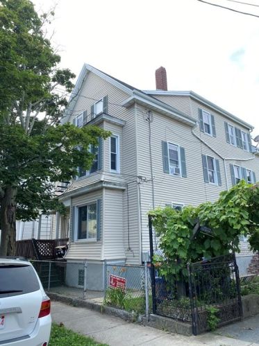 119 Division St, New Bedford, MA 02744-1112