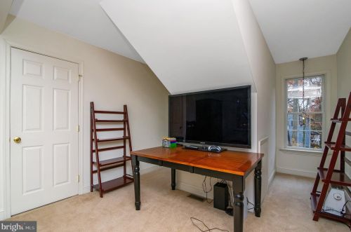 640 High St, West Deptford NJ 08051-1460 exterior