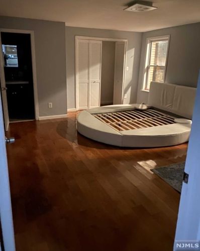 27 Valley St, Belleville NJ  07109-3022 exterior