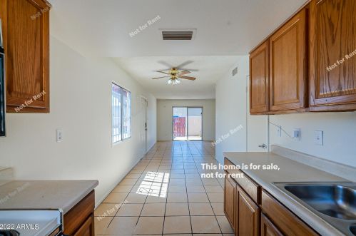 5426 Belleview St, Phoenix AZ 85043-1703 exterior