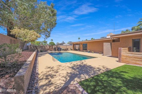 10602 25th Pl, Phoenix AZ 85008-3518 exterior