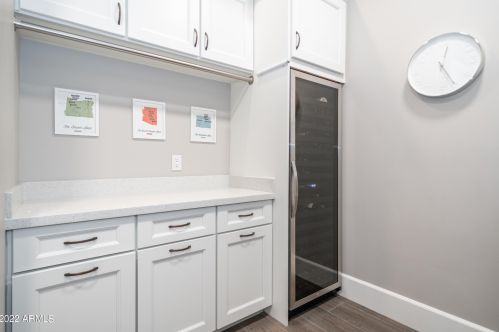 5311 2nd St, Phoenix AZ 85085-7756 exterior