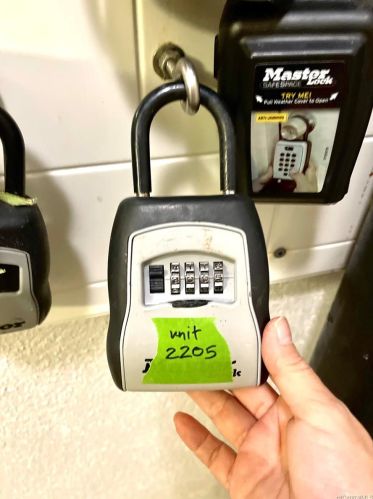 88 Piikoi St, Honolulu HI 96814-4245 exterior