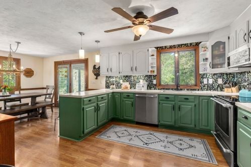 99 Boardman St, Norfolk, MA 02056-1058