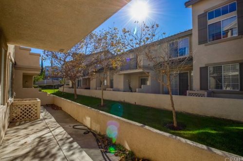 8070 Treeview Ct, Anaheim CA 92808-1553 exterior