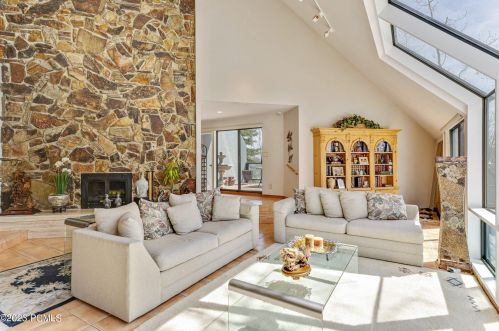 7602 Buckboard Dr, Park City UT 84098-5304 exterior