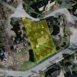 86 Huntington Rd, Newton MA  02458-2417 aerial view