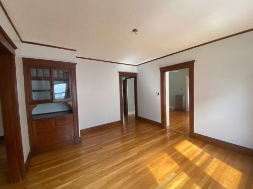 25 Auburn St, Newton MA 02465-2225 exterior